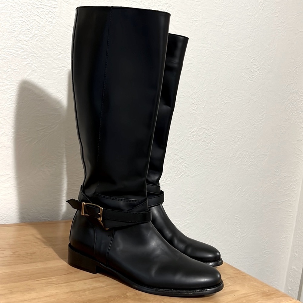 Burberry Black Leather Knee-High Heeled Boots